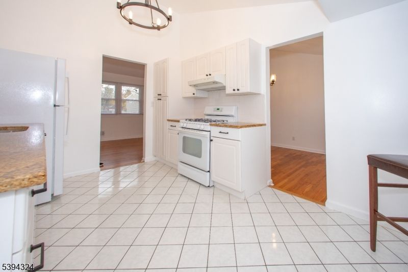 Chandelier, Interior, Kitchen, Wood Texture Flooring