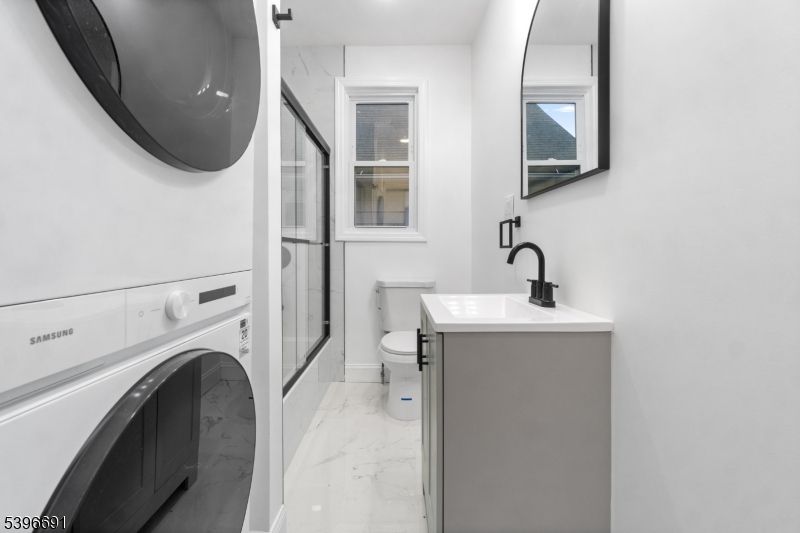 Bathroom, Interior, Marble, Utility Closets, Washer
