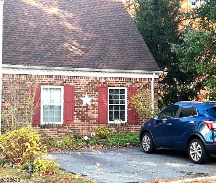 Exterior, Facade, Brick Facade, Cape Cod