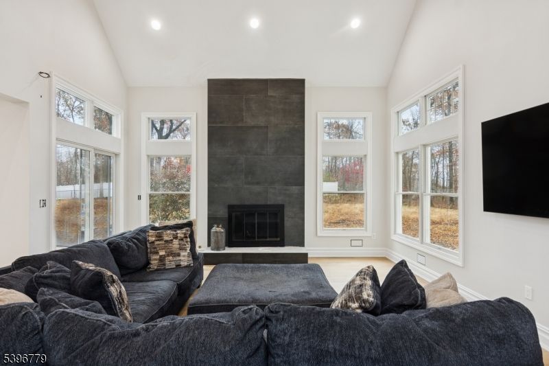 Fireplace, Interior, Living room, Recessed Lighting