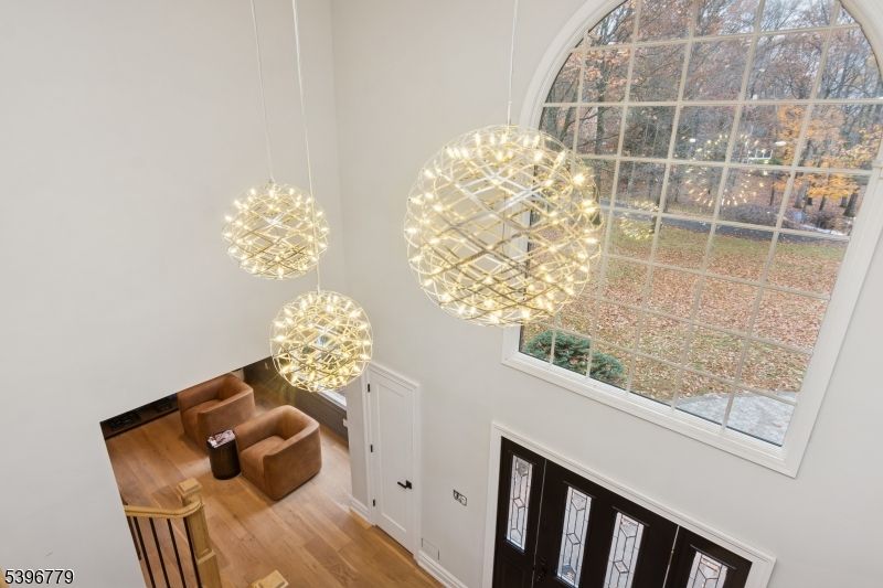 Interior, Pendant Lights, Wood Texture Flooring