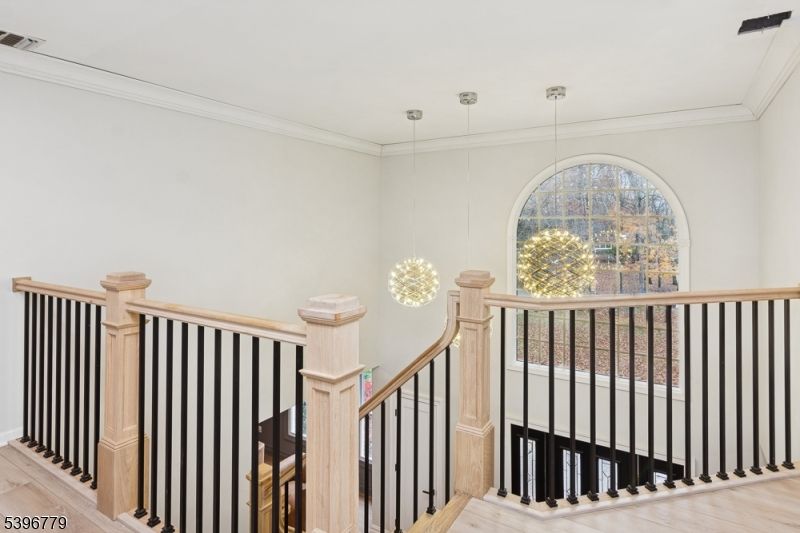 Interior, Pendant Lights, Wood Texture Flooring