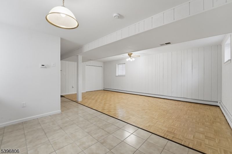Empty room, Interior, Pendant Lights, Wood Texture Flooring
