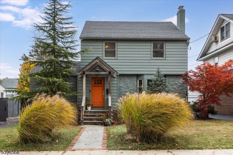 Exterior, Facade, Georgian