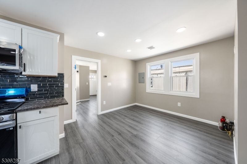 Empty room, Interior, Kitchen, Recessed Lighting, Wood Texture Flooring
