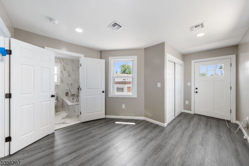 Empty room, Interior, Marble, Marble Walls, Recessed Lighting, Wood Texture Flooring