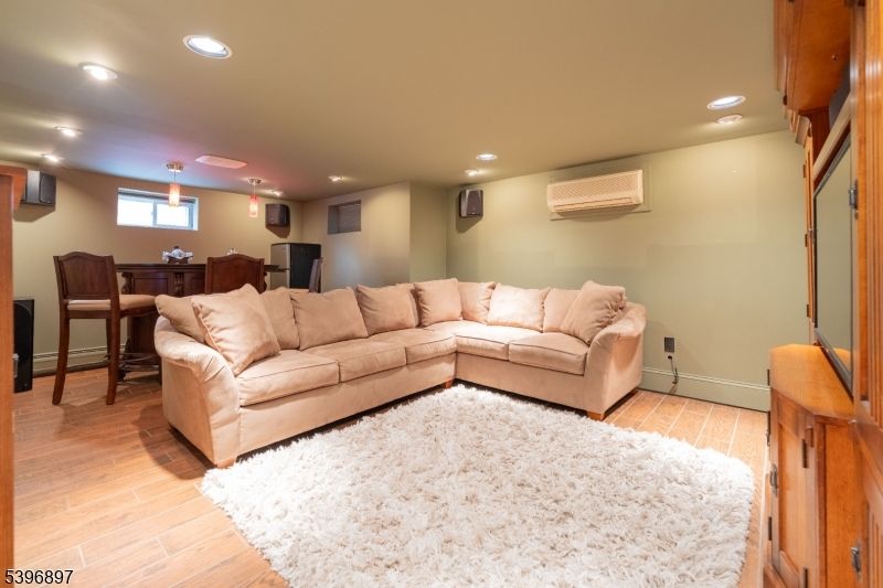 Dining room, Interior, Living room, Pendant Lights, Recessed Lighting, Wood Texture Flooring