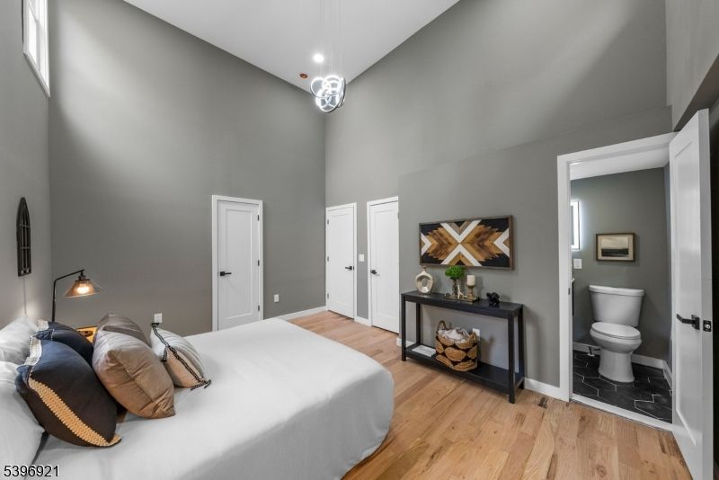 Bathroom, Bedroom, Interior, Recessed Lighting, Wood Texture Flooring