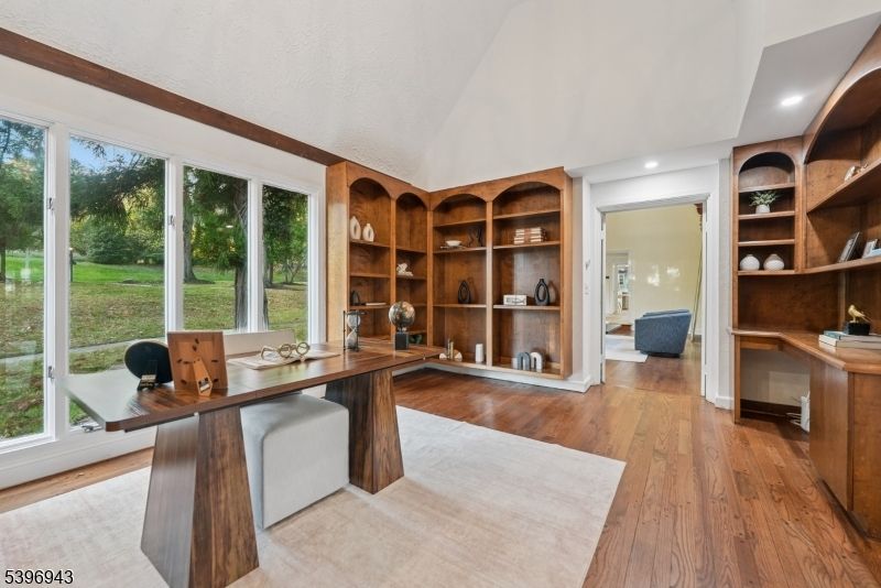 Home Office, Interior, Recessed Lighting, Wood Texture Flooring