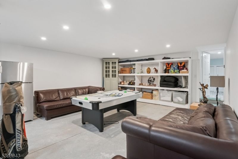 Game Room, Interior, Living room, Recessed Lighting