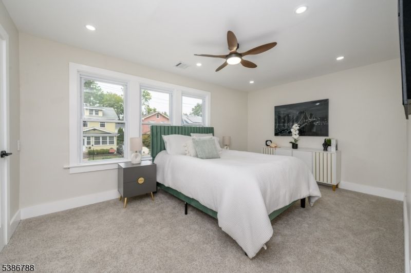 Bedroom, Interior, Recessed Lighting