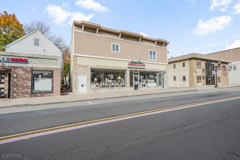 Exterior, Facade, Brick Facade, Modern