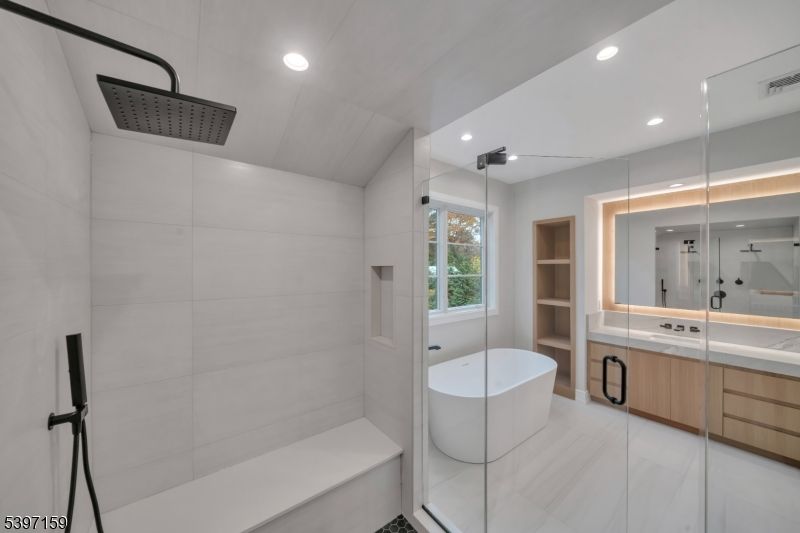 Bathroom, Free Standing Baths, Glass Shower, Interior, Recessed Lighting