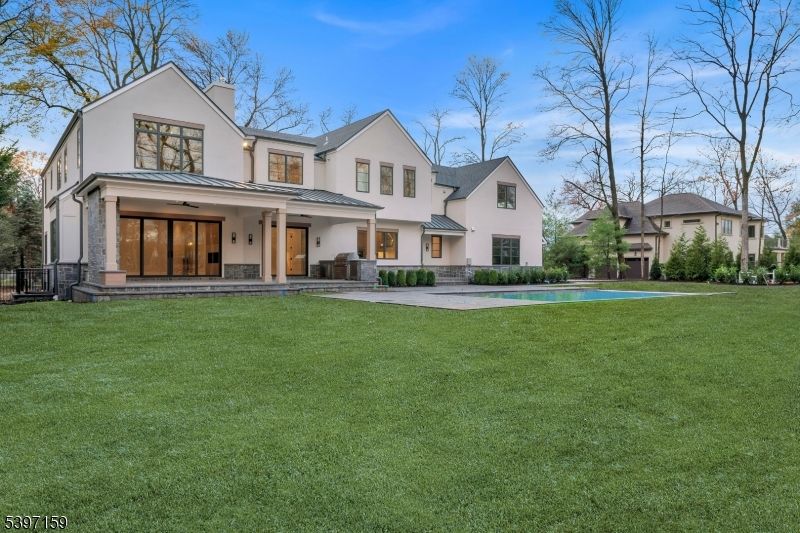 Backyard, Exterior, Facade, Pool, Farmhouse