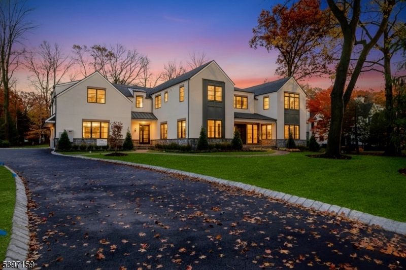 Backyard, Exterior, Facade, Farmhouse