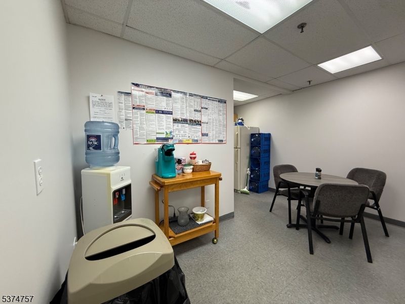 Dining room, Interior, Recessed Lighting