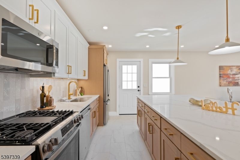 Interior, Kitchen, Marble, Pendant Lights, Recessed Lighting, Stainless Steel Appliances