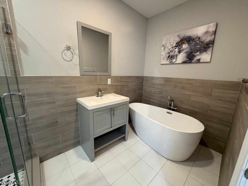 Bathroom, Free Standing Baths, Glass Shower, Interior