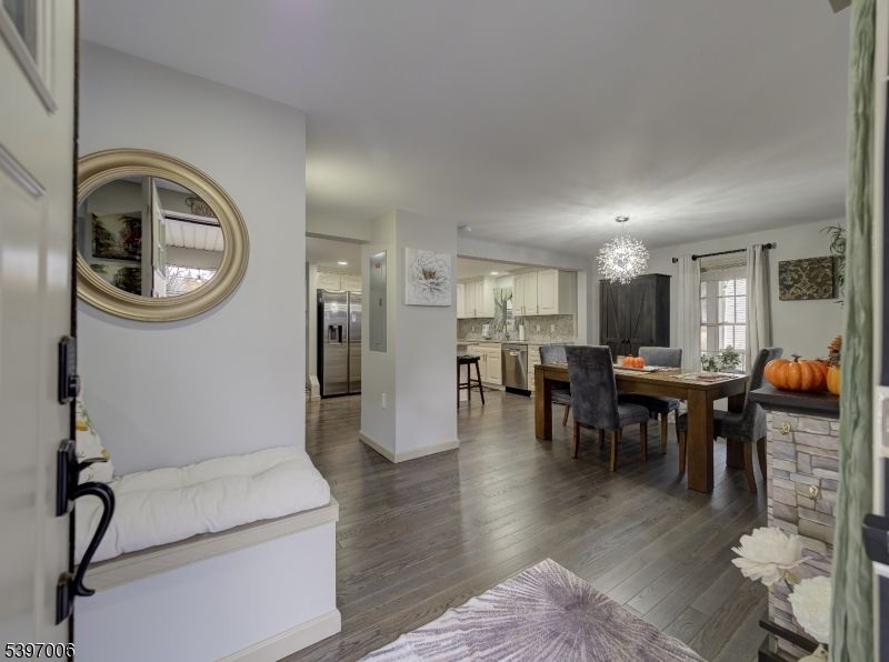 Chandelier, Dining room, Interior, Kitchen, Recessed Lighting, Wood Texture Flooring