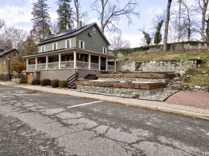 Exterior, Facade, Solar Panels, Queen Anne Victorian