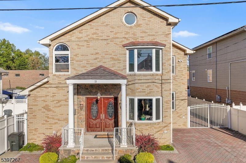 Exterior, Facade, Brick Facade, Brick Traditional