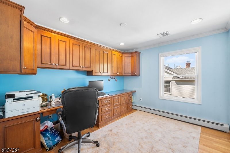 Home Office, Interior, Recessed Lighting, Wood Texture Flooring