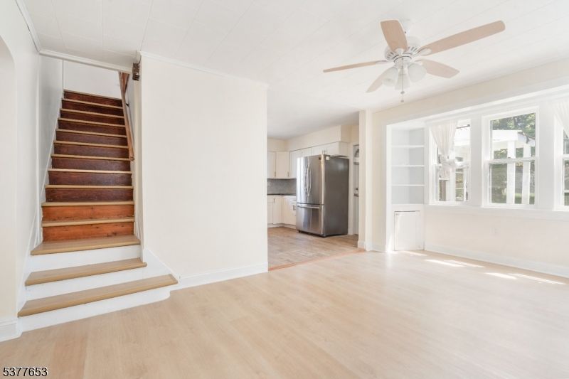 Empty room, Interior, Kitchen, Stainless Steel Appliances, Wood Texture Flooring