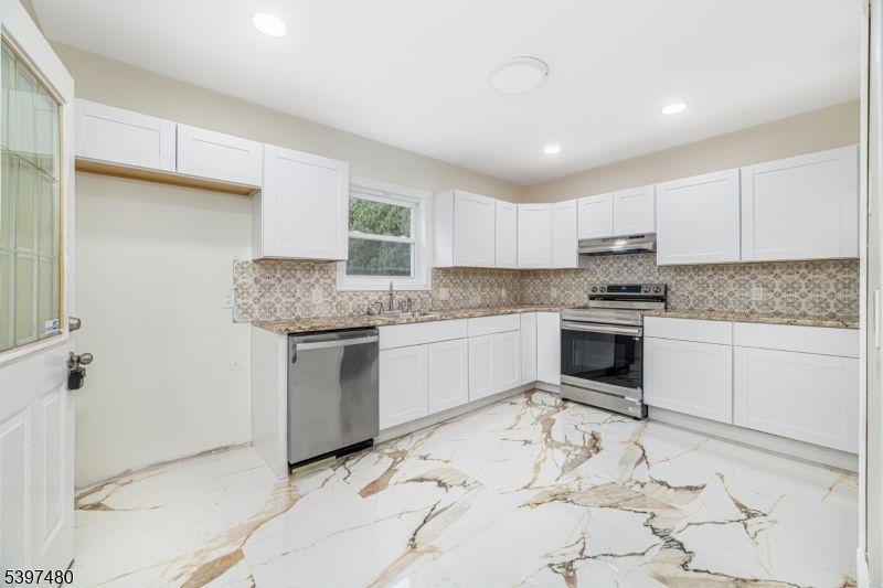 Interior, Kitchen, Marble, Recessed Lighting, Stainless Steel Appliances