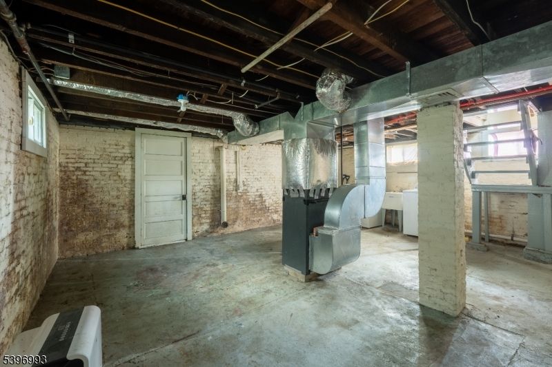Interior, Stone Walls, Washer, Wooden Beams