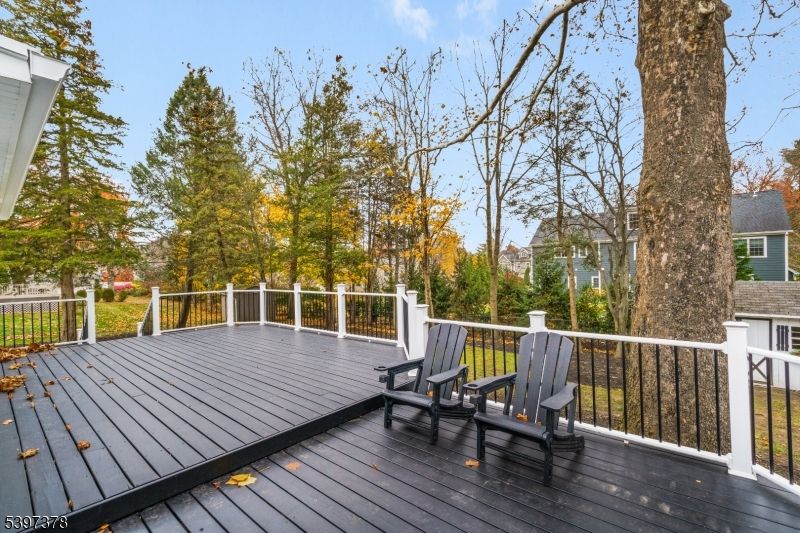 Exterior, Wood Texture Flooring