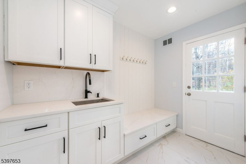 Interior, Kitchen, Marble, Marble Walls, Recessed Lighting