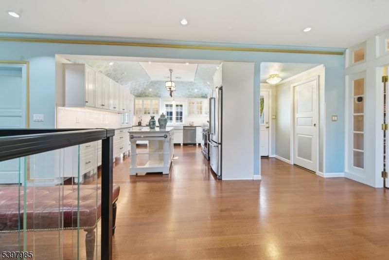 Chandelier, Interior, Kitchen, Recessed Lighting, Wood Texture Flooring