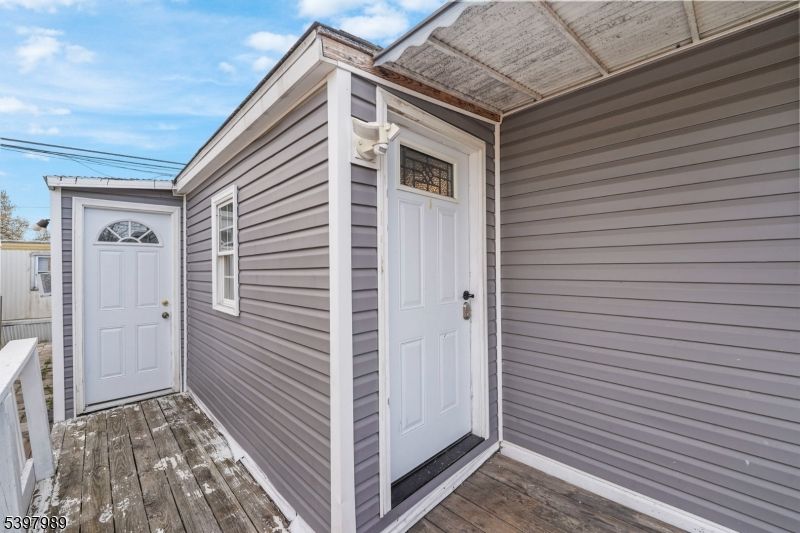 Exterior, Wood Texture Flooring