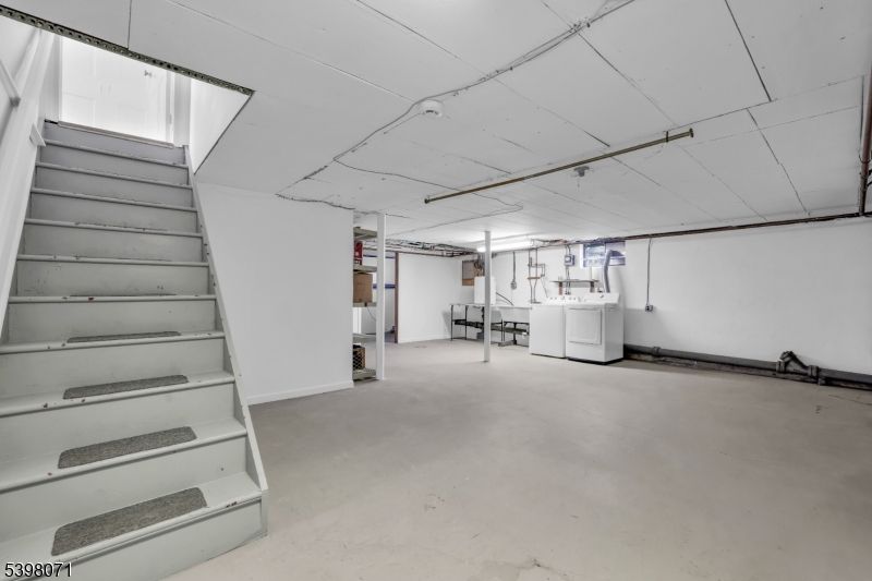 Garage, Interior, Washer