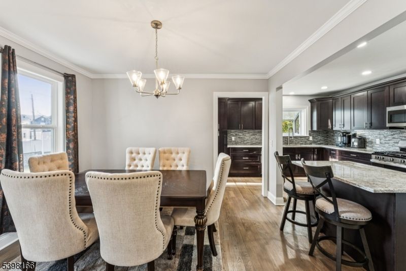 Chandelier, Dining room, Interior, Kitchen, Recessed Lighting, Wood Texture Flooring