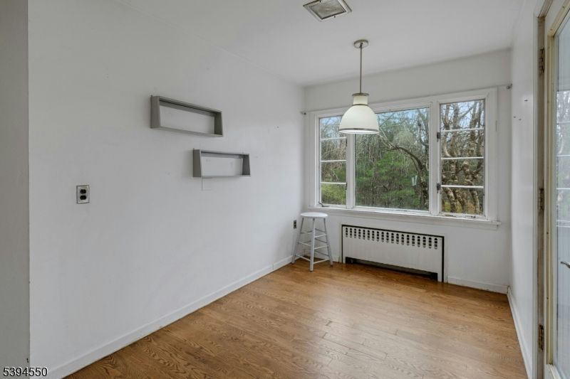 Interior, Pendant Lights, Wood Texture Flooring