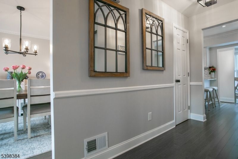 Chandelier, Dining room, Interior, Recessed Lighting, Wood Texture Flooring