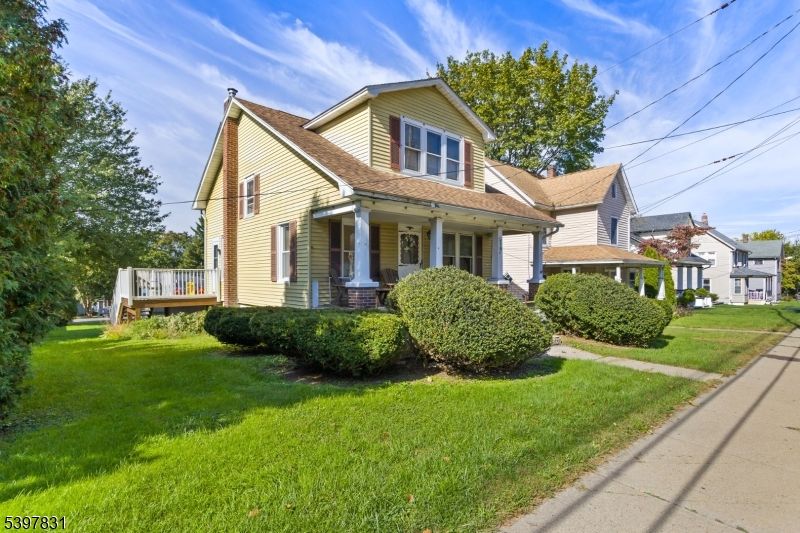 Exterior, Facade, Cape Cod