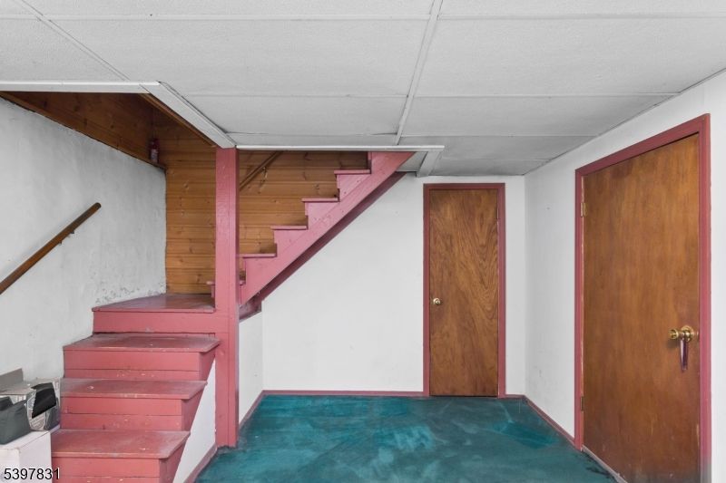 Interior, Wooden Walls