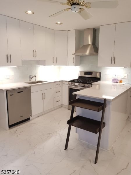 Interior, Kitchen, Marble, Recessed Lighting, Stainless Steel Appliances