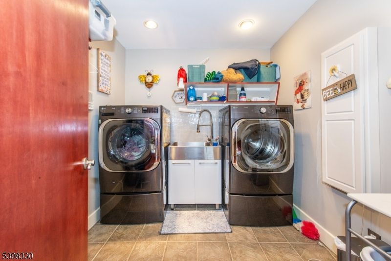 Interior, Recessed Lighting, Washer