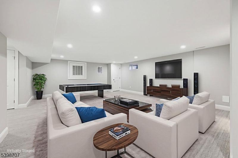 Billiard Table, Game Room, Interior, Living room, Recessed Lighting, Wood Texture Flooring