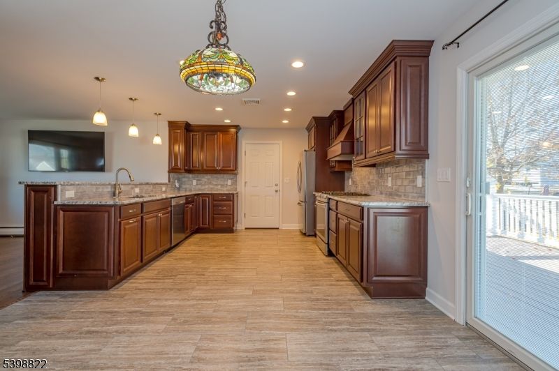 Interior, Kitchen, Pendant Lights, Recessed Lighting, Wood Texture Flooring
