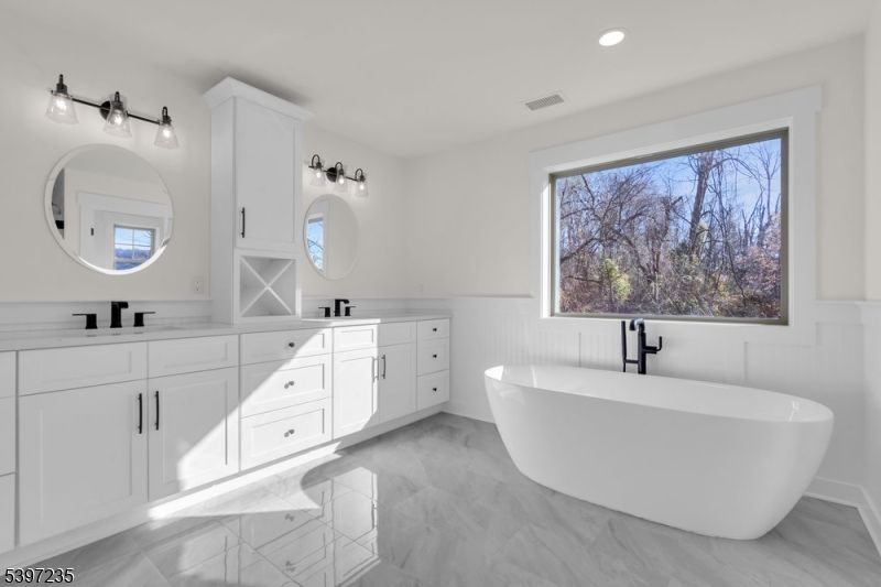 Bathroom, Dual Sink Vanities, Free Standing Baths, Interior, Marble, Recessed Lighting