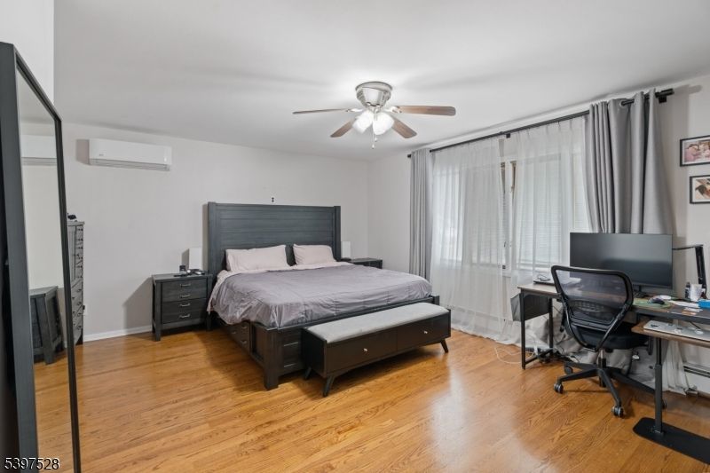 Bedroom, Home Office, Interior, Wood Texture Flooring