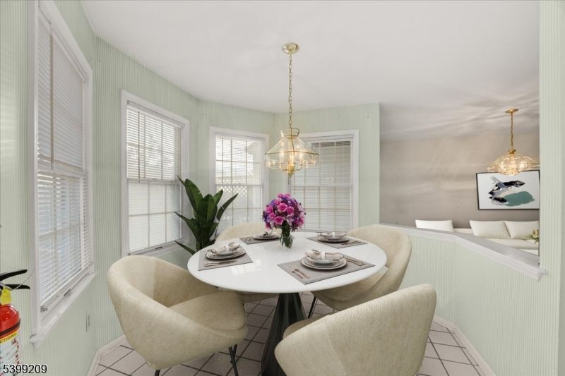 Dining room, Interior, Pendant Lights