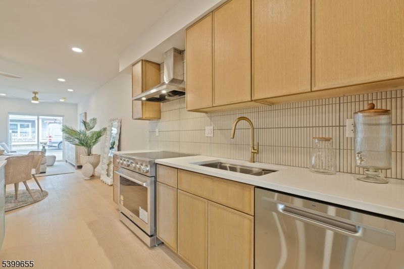 Dining room, Interior, Kitchen, Recessed Lighting, Stainless Steel Appliances, Wood Texture Flooring