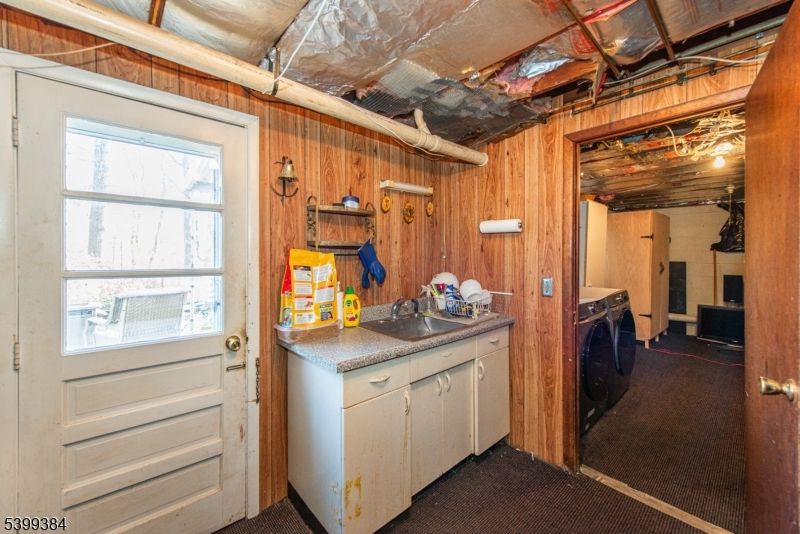Interior, Washer, Wooden Walls