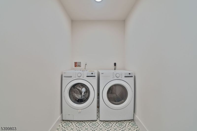 Interior, Recessed Lighting, Washer