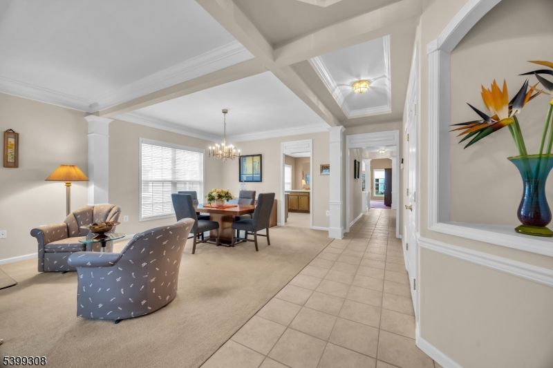 Chandelier, Dining room, Interior